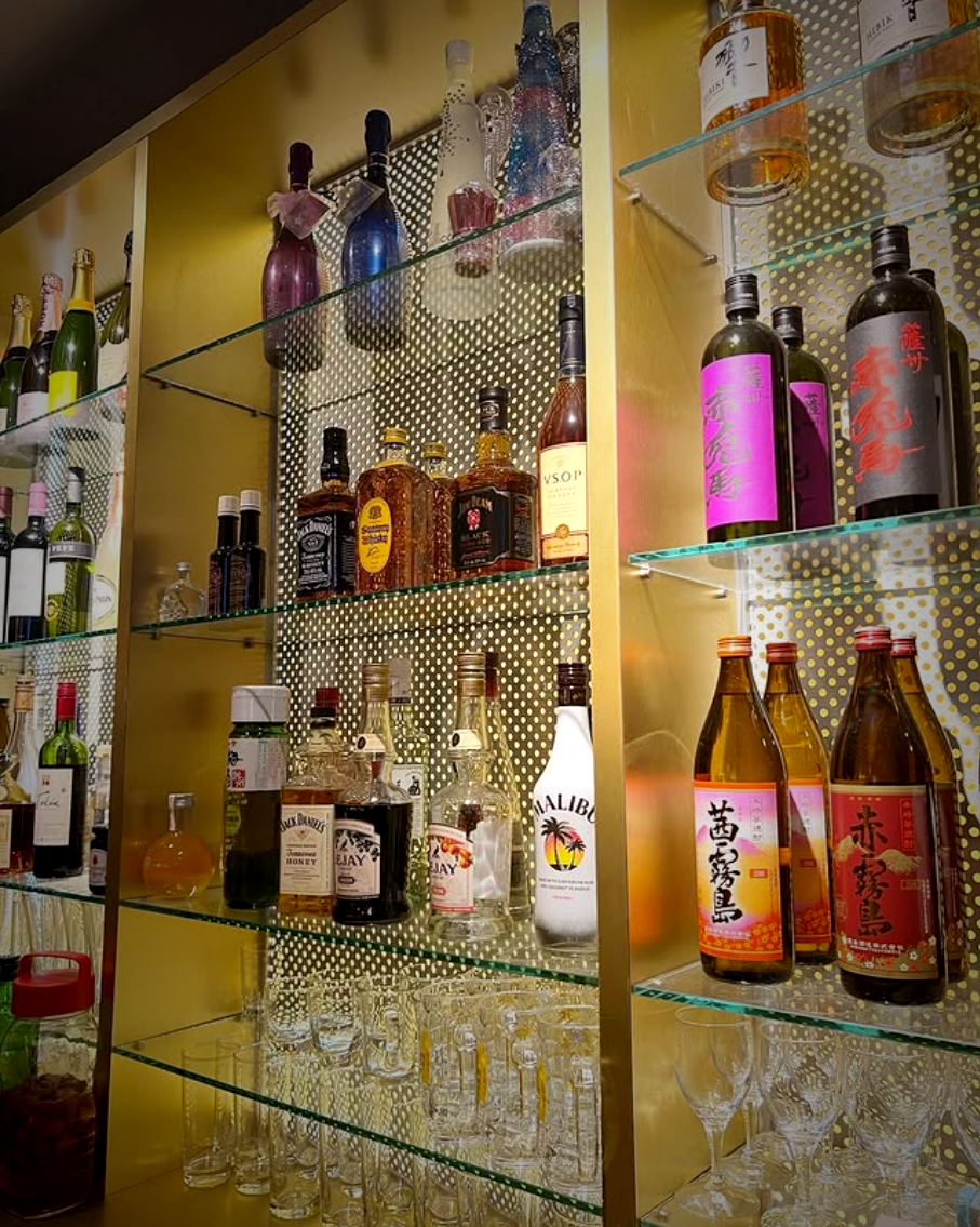 店内のボトル棚